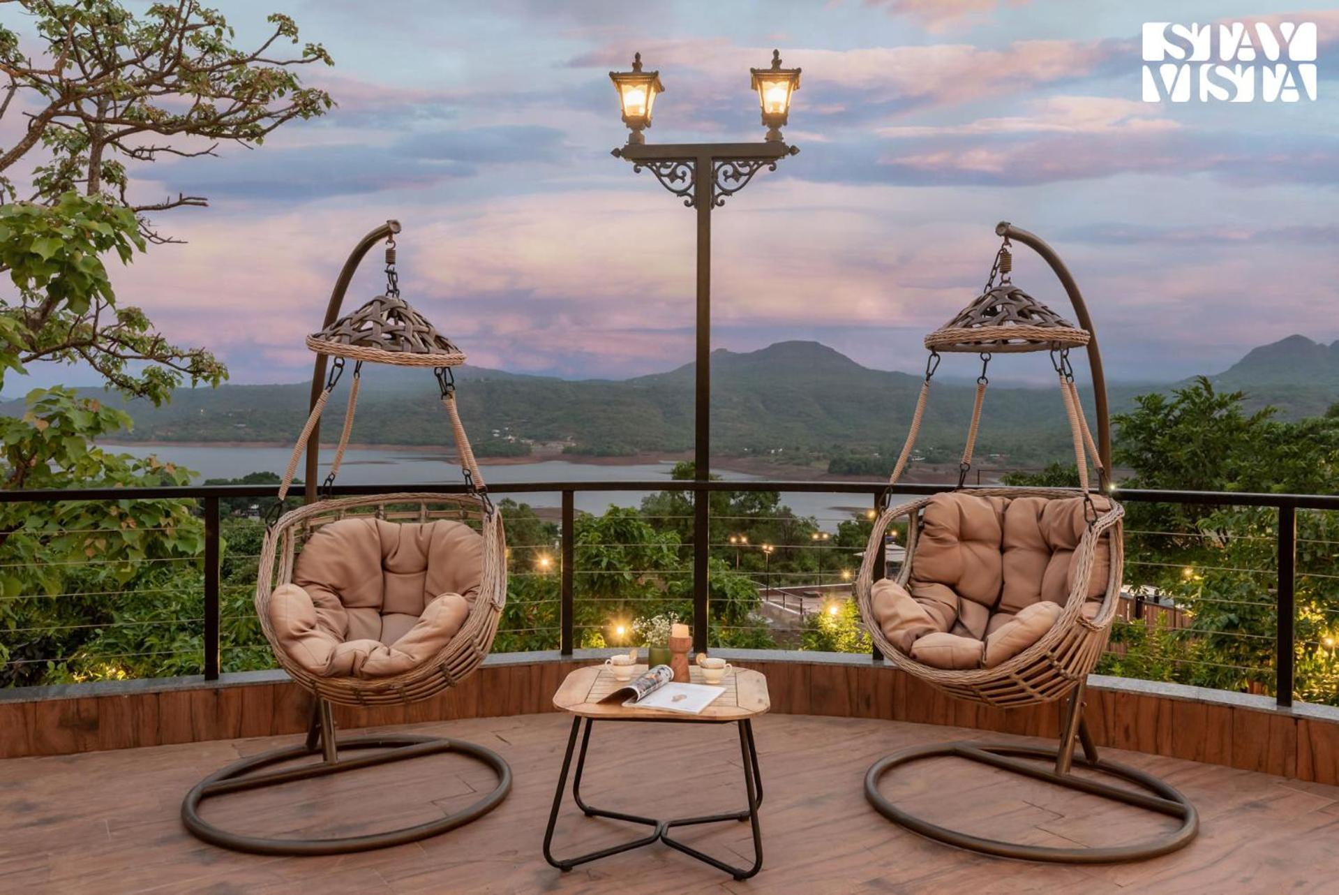 Stayvista At La Nirvana With Pool, Music Speaker & Indoor-Outdoor Game Lonavla Zewnętrze zdjęcie